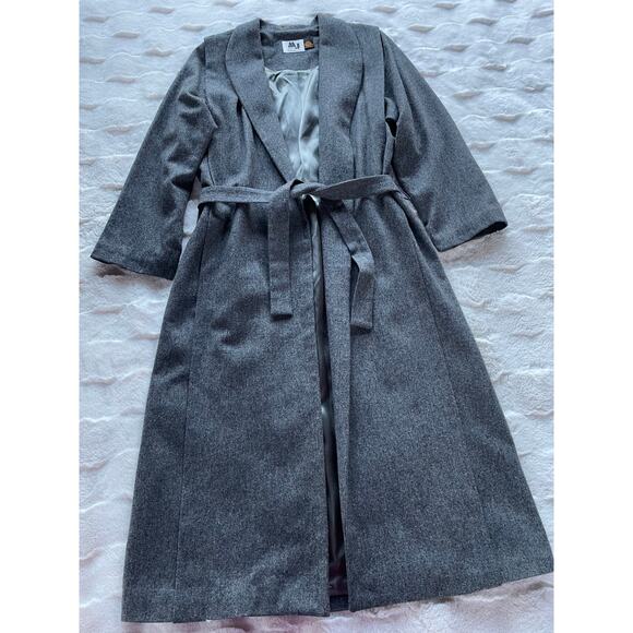 🔥Vintage MJ Seattle USA Made 100% Merino Wool Belted Classic Overcoat Size 6P - Picture 9 of 16